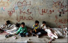 El informe afirma que más de 1.000 millones de niños viven en países afectados por la pobreza, y 240 en países afectados por conflictos. 