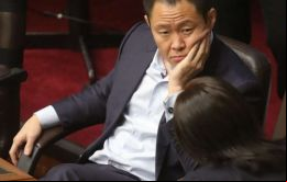 La solicitud de suspensión mientras dure un proceso penal que se abrirá contra Kenji recibió 58 votos a favor y 4 abstenciones, en medio de las protestas