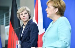 La visita de May a la capital alemana está enmarcada en un período de crecientes tensiones entre Londres y Bruselas