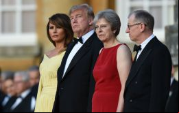 El Sr. Trump sostendrá conversaciones con Theresa May y el nuevo secretario de Asuntos Exteriores, Jeremy Hunt, en Chequers.