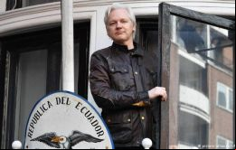 Assange, de 47 años no ha abandonado la legación ecuatoriana desde 2012 por temor a que las autoridades británicas lo deporten a Estados Unidos