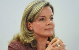 Lula “tomó una decisión importante, que fue retirar el pedido de una medida cautelar que pedía su libertad”, anunció la presidenta del PT Gleisi Hoffmann