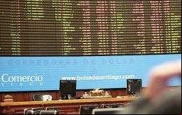 El índice IPSA, que agrupa a las acciones líderes de la Bolsa de Santiago, cedió un 0,68% a 5.231,36 puntos, un mínimo desde mediados de diciembre. 
