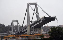 Se trata del puente Morandi, que atraviesa el río Polcevera y pasa sobre una zona densamente habitada y sobre una vía ferroviaria