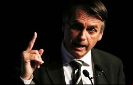 Jair Bolsonaro, el ultraderechista que lidera las encuestas de intención de voto a la presidencia, viaja en aviones comerciales