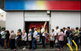 Los comercios esperan que pasen las fiscalizaciones o cerraron mientras aguardan se aclaren las medidas y cómo asumirán el aumento de 3.400% del salario mínimo