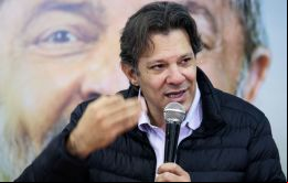 La estrategia de Lula fue anunciada por su candidato a vicepresidente, Fernando Haddad, tras la visita al ex presidente en la celda donde cumple su condena