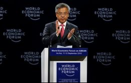 Las medidas proteccionistas y unilaterales de ciertos países comprometen gravemente el sistema comercial multilateral, declaró Hu en el Foro de ASEAN  