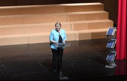 El Gobierno eligió como su primera gran batalla un asalto al sistema impositivo aniquilador de la confianza presentado por Bachelet 