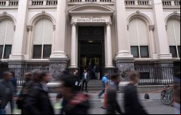 Con la subasta de Leliq, letras de Liquidez, el Banco Central busca frenar la liquidez, aspirar la mayor cantidad de pesos disponibles, y controlar la inflación.