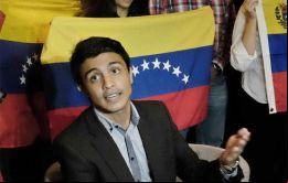 <br />
El destierro de Saleh ha sido calificado de inconstitucional desde de la ONG Foro Penal, ya que viola el artículo 50 de la Constitución de Venezuela<br />
