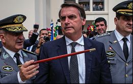Según las últimas encuestas el ex capitán del Ejército sería el próximo presidente electo de Brasil quien asumiría el primero de enero