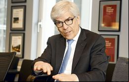 Romer manifestó que no podía confiar en la integridad de quienes producían el Doing Business. 