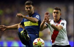 A partir de las 17:00 horas de este sábado, Boca Juniors y River Plate disputarán en el estadio La Bombonera el partido de ida por la definición del título 