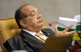 La sesión en que se discutiría el recurso fue interrumpida por el magistrado Gilmar Mendes, quien solicitó más tiempo para analizar el caso