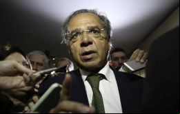Paulo Guedes ha entregado puestos claves a su ex equipo de graduados de Chicago que incluye a Joaquim Levy, Rubem Novaes y Roberto Castello Branco