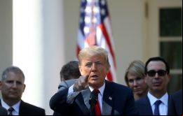 Con los índices bursátiles encaminadas a su peor desempeño en diciembre desde la Gran Depresión de 1929, Trump ha reprendido regularmente a la Fed