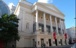 La Royal Opera House está interesada en atraer directoras y equipos creativos femeninos para obtener así una nueva perspectiva de los clásicos
