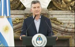 El anuncio de la decisión de impulsar este decreto lo hizo el propio presidente argentino en el Salón Blanco de la Casa Rosada