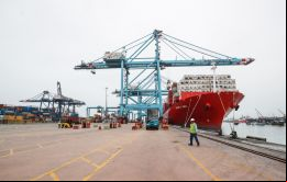 Se ha suscrito un acuerdo entre una empresa peruana, Volcán con una gran empresa china, Cosco Shipping, un terminal portuario en Chancay dijo Vizcarra