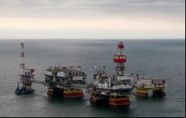 La OPEP bombeó 30,98 millones de barriles de petróleo por día (bpd) en el mes, mostró la consulta del jueves, una caída de 890.000 bpd respecto de diciembre