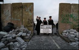 May reiteró su compromiso de evitar una frontera dura entre las dos Irlanda se trasladará este miércoles al castillo de Stormont (Belfast)