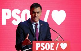 Las críticas se desataron cuando lectores repararon en una cita: Sánchez nombró a San Juan de la Cruz cuando se refería a una frase dicha por Fray Luis de León