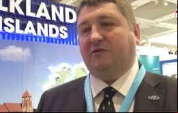 MLA Pollard, los pasaportes serán estampados con el sello Migración de Falklands