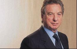 El magnate nació en Roma en 1930; en 1949 llegó a Argentina con 18 años; trabajó como asistente de un ingeniero civil y, en 1951, fundó su propia constructora
