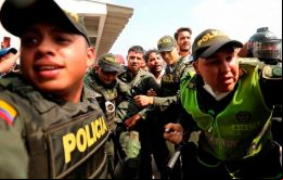 La Cancillería de Colombia detalló que junto a los militares han llegado cerca de 400  de sus familias