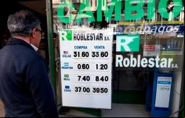 El dólar rozó los $ 35 en las pizarras privadas de Montevideo, a la espera de lo que suceda en los mercados de la región.