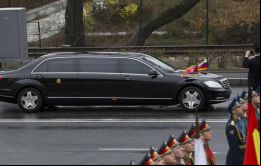 Kim Jong-un ha llamado la atención usando limusinas de la marca Daimler en varias cumbres de muy alto perfil, incluida su última reunión con Vladimir Putin