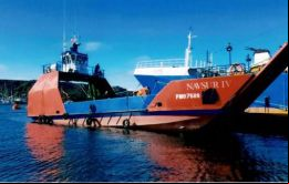 Se desplegaron unidades navales y un avión del Grupo Aeronaval Sur, y este  lunes se sumará a la búsqueda un contingente de infantes de la marina 