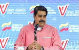 Regresa nuestra delegación de Noruega con buenas noticias, se han iniciado con buen pie las conversaciones para avanzar hacia acuerdos de paz dijo Maduro