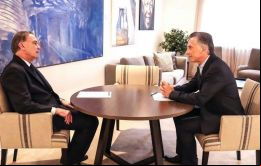La decisión de Macri de elegir al senador Pichetto para la vicepresidencia ha provocado comentarios controvertidos en todo el país