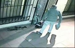  López fue filmado hace tres años por cámaras de seguridad mientras intentaba ocultar nueve millones de dólares en un convento.