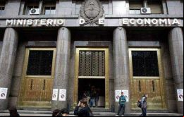 El Ministerio de Hacienda espera que el país se recupere de la crisis que sufre desde el año pasado y vuelva a crecer a una tasa del 3,5% en 2020