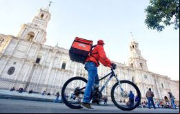 El incremento fue impulsado por los US$1.000 millones que invirtió la firma japonesa Softbank en la plataforma colombiana de delivery Rappi. 