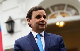 El presidente de la Confederación de la Producción y del Comercio (C) de Chile, Alfonso Swett, calificó el hecho como una muy mala noticia para Chile