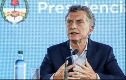 Macri dijo que su única prioridad es cuidar a los argentinos y llevarles alivio y justificando la decisión a partir de la situación que se generó este lunes. 