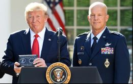 El Comando Espacial defenderá los intereses vitales de Estados Unidos en el espacio, que es el campo de batalla del futuro sostuvo Trump
