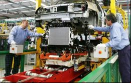 El nivel de actividad industrial en Argentina cayó 6,2% en agosto respecto a igual mes de 2018 y en lo que va del corriente año acumula una baja de 5,8%