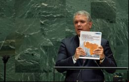 El gobierno de Colombia acusa a Maduro de proporcionar ayuda y refugio a integrantes del ELN y a antiguos líderes y combatientes de la desmovilizada FARC