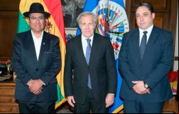 Luis Almagro junto al canciller boliviano Diego Pary y al ministro de Justicia Héctor Arce Zaconeta
