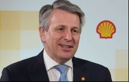 El CEO de Shell, Ben van Beurden, dijo que la intención de recomprar acciones por US$ 25.000 millones de dólares para finales del próximo año no ha cambiado