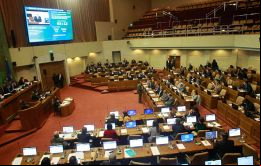 En la reunión en el Congreso estuvieron representados todos los partidos políticos que forman la coalición oficialista Chile Vamos y la mayoría de fuerzas opositoras