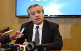 Uno de los puntos centrales del paquete dispone el pago de un aumento salarial universal para la totalidad de los trabajadores, planes sociales y jubilaciones
