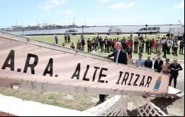 Fernández encabezó la ceremonia de lanzamiento del segundo tramo de la Campaña de Verano de la Antártida, 2019/20 a bordo del rompehielos ARA Almirante Irízar