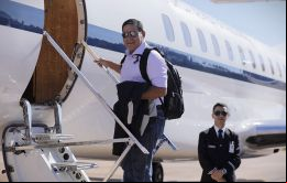  El Vicepresidente Mourão publicó esta foto en su cuenta personal de Twitter al momento de embarcar rumbo a la Antártida.