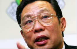  Zhong es reconocido por su trabajo contra el SARS en 2003.